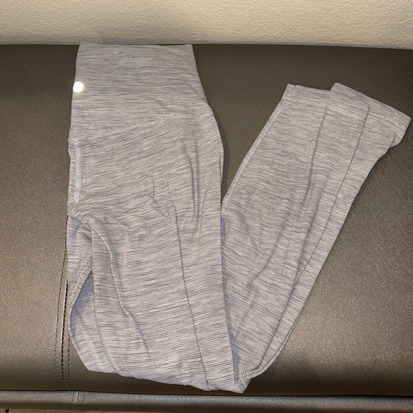 Lululemon align high rise pant 25” - Picture 4 of 8